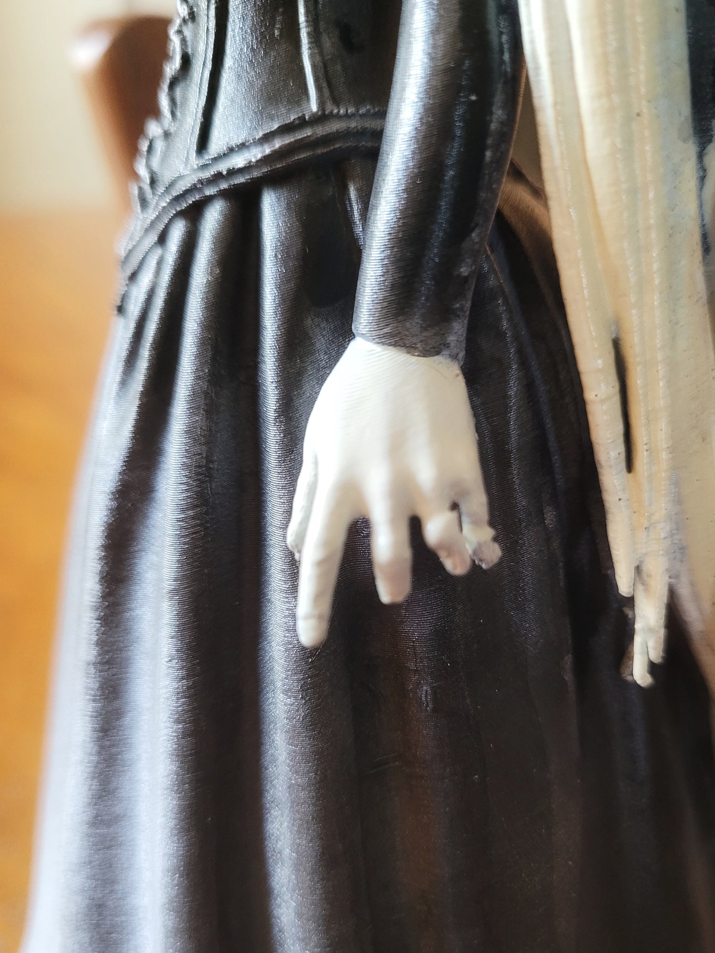 Temptation - A Moody Voodies Remembered Figurine - 9.5"
